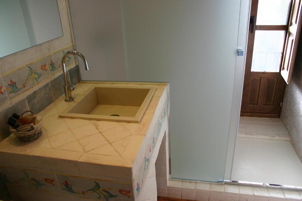 Hostal Santa Maria De Ubeda Buitenkant foto